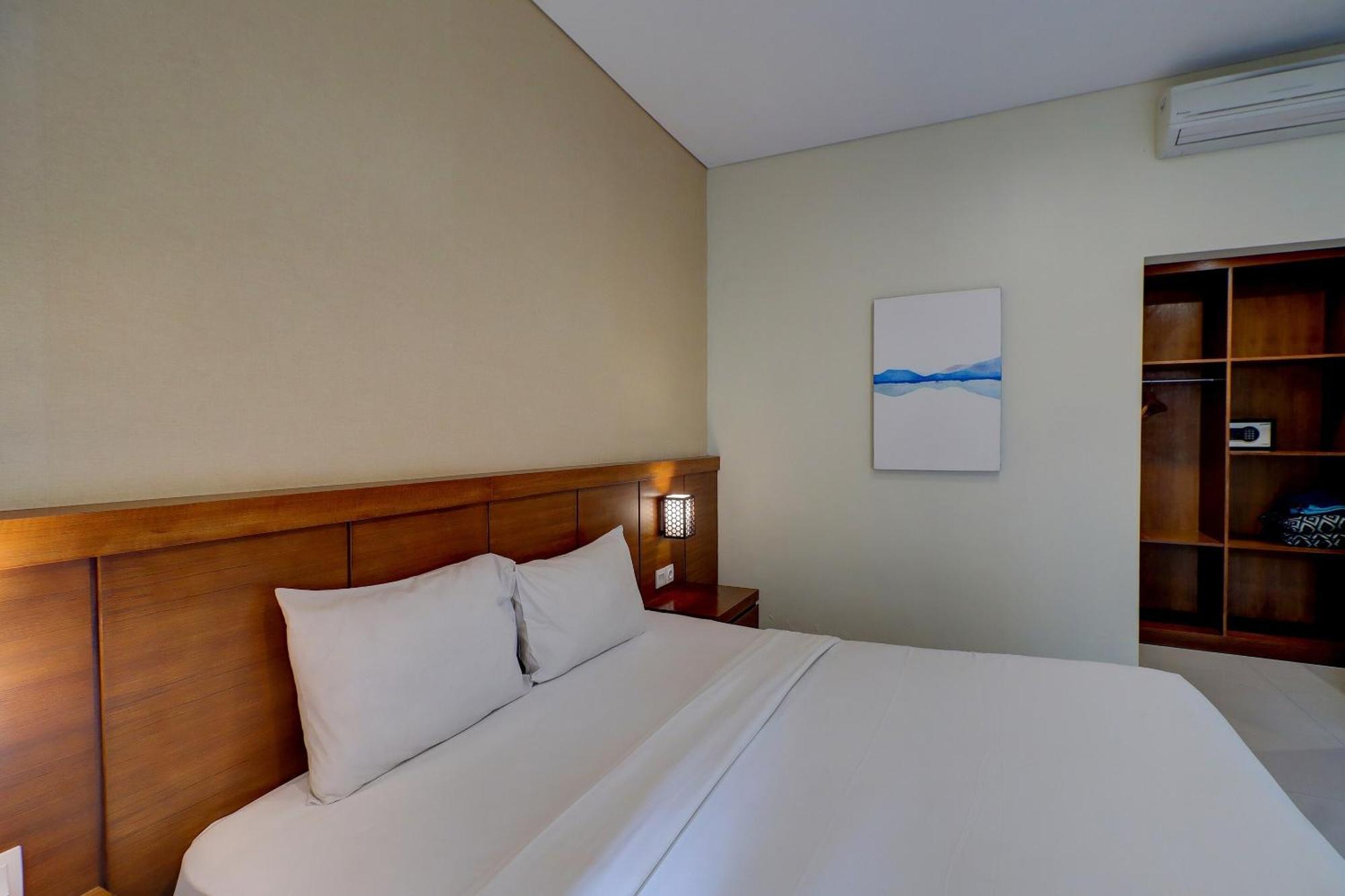Oyo Life 92852 Singgah Legian